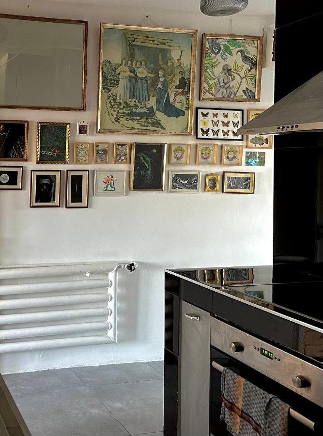 Bright & Spacious Home In Buda بودابست المظهر الخارجي الصورة